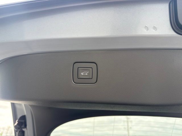 New 2026 Buick Envista Sport Touring w/ Convenience I Package FWD image 31