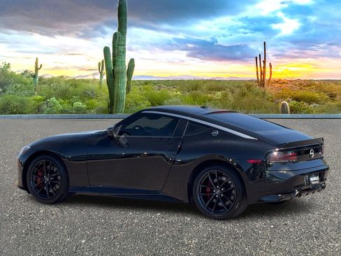 Certified 2024 Nissan Z Performance w/ Floor Mat Package image 4