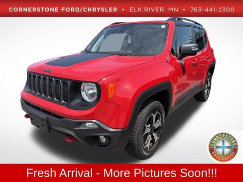 Used 2019 Jeep Renegade Trailhawk w/ Cold Weather Group II AWD/4WD image 1