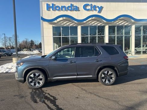 New 2026 Honda Pilot Touring image 5