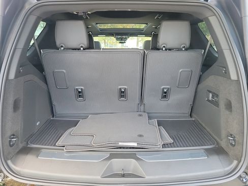 New 2026 Cadillac Escalade Luxury image 15