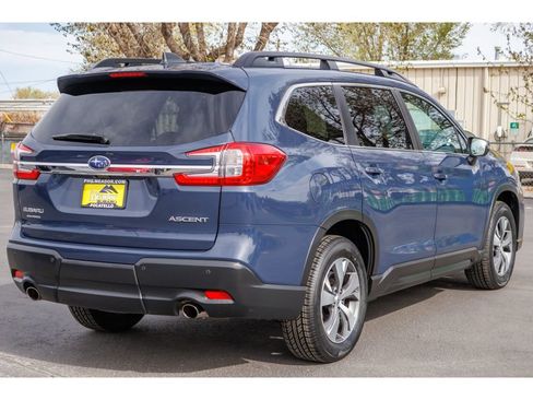 Used 2023 Subaru Ascent Premium w/ Convenience Package AWD/4WD image 3
