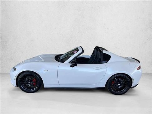Used 2023 MAZDA MX-5 Miata Club RWD image 9