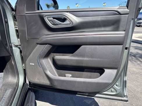 Used 2023 Chevrolet Suburban RST RWD image 31
