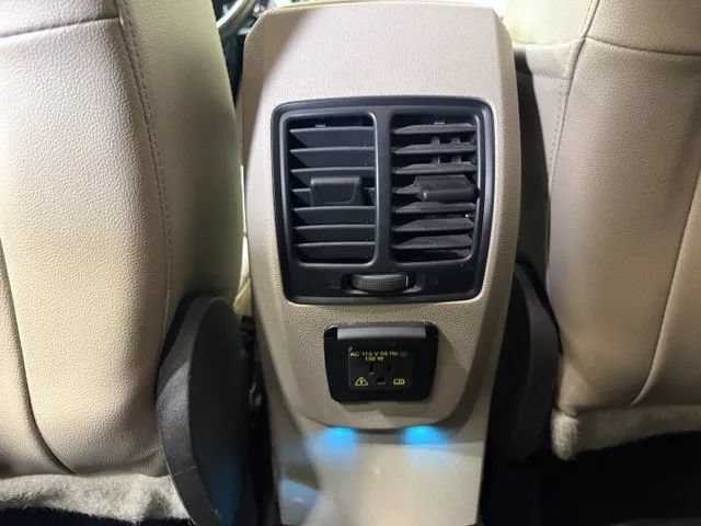 Used 2017 Ford Escape Titanium w/ Equipment Group 301A AWD/4WD image 23