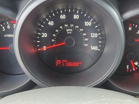 Used 2010 Kia Soul ! FWD image 23