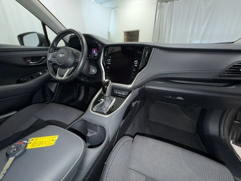 Used 2024 Subaru Outback Premium AWD/4WD image 17
