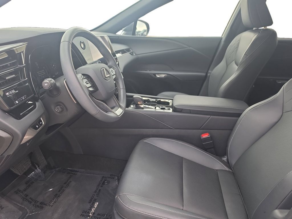 Used 2025 Lexus RX 350 FWD w/ Accessory Package (K3) image 12