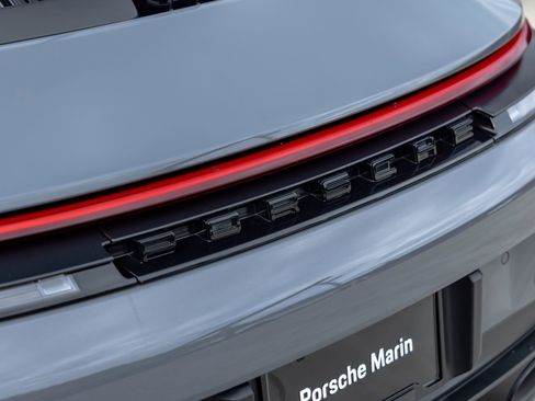 Used 2025 Porsche 911 Carrera image 19