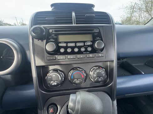 Used 2006 Honda Element EX image 18