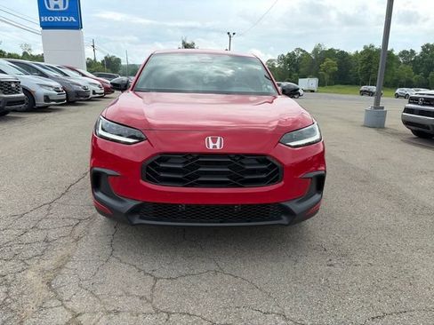 Used 2025 Honda HR-V Sport image 3