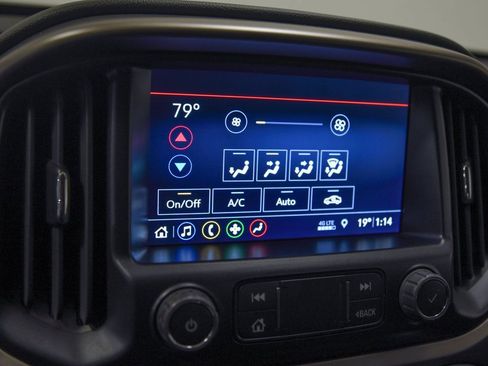 Used 2022 Chevrolet Colorado Z71 image 18