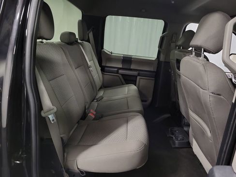 Used 2020 Ford F150 XLT image 24