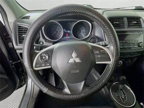 Used 2015 Mitsubishi Outlander Sport ES image 12