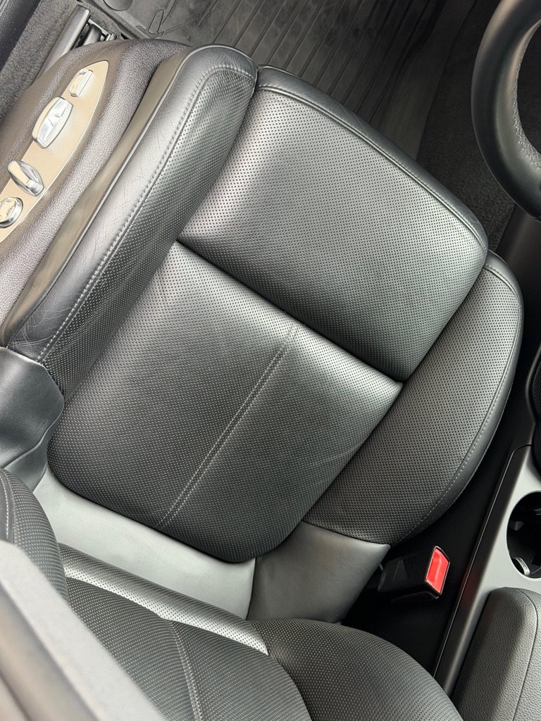 Used 2021 Porsche Macan AWD/4WD image 32