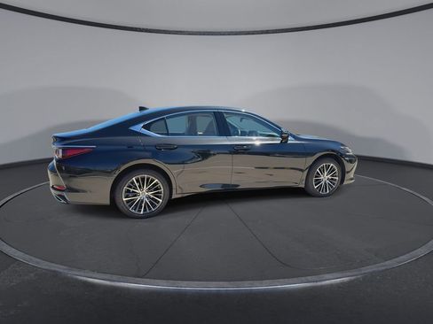 Used 2025 Lexus ES 350 w/ Premium Package image 9