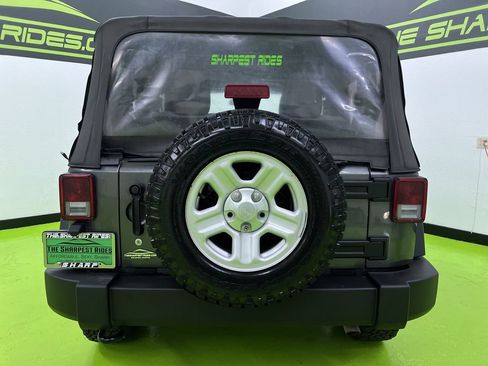 Used 2016 Jeep Wrangler Sport AWD/4WD image 8