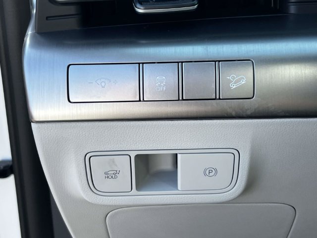 Certified 2026 Hyundai Kona Limited AWD/4WD image 22