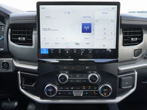 Used 2024 Ford Expedition XLT image 14