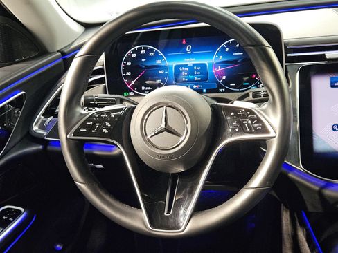 Used 2025 Mercedes-Benz E 350 Sedan w/ Winter Package image 27