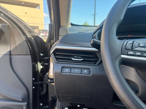 Used 2025 Nissan Altima 2.5 SV FWD image 33