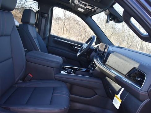 New 2026 Chevrolet Suburban RST w/ Comfort Package image 16