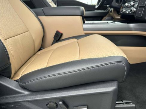 New 2025 Ford F250 Lariat w/ Lariat Ultimate Package image 13