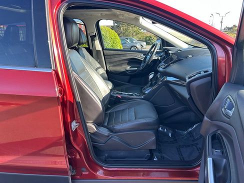 Used 2014 Ford Escape Titanium w/ Equipment Group 401A FWD image 29