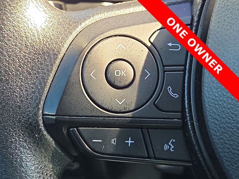 Used 2021 Toyota RAV4 XLE w/ Convenience Package image 20