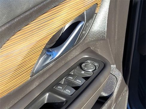 Used 2018 GMC Terrain SLE image 16