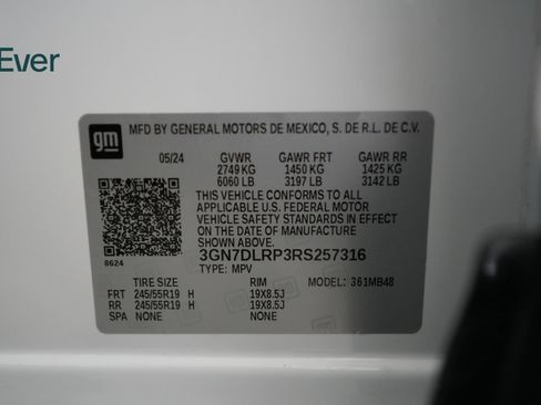 Used 2024 Chevrolet Equinox EV LT FWD image 28