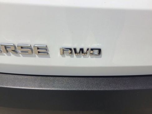 Used 2023 Chevrolet Traverse LT AWD/4WD image 33