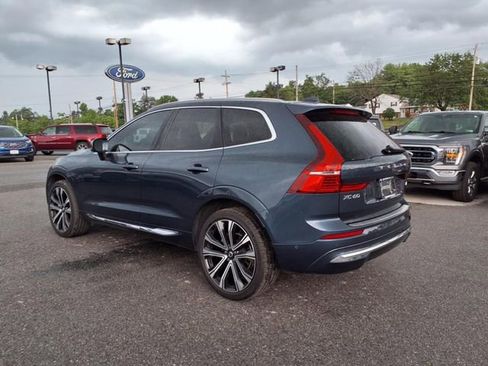 Used 2023 Volvo XC60 B5 Ultimate w/ Protection Package Premier image 6