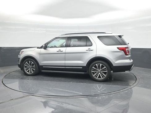 Used 2017 Ford Explorer Platinum AWD/4WD image 26