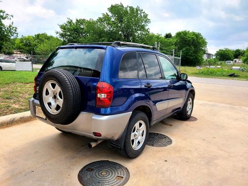 Used 2004 Toyota RAV4 2WD image 19