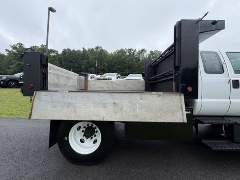 Used 2017 Ford F650 2WD SuperCab Super Duty image 7