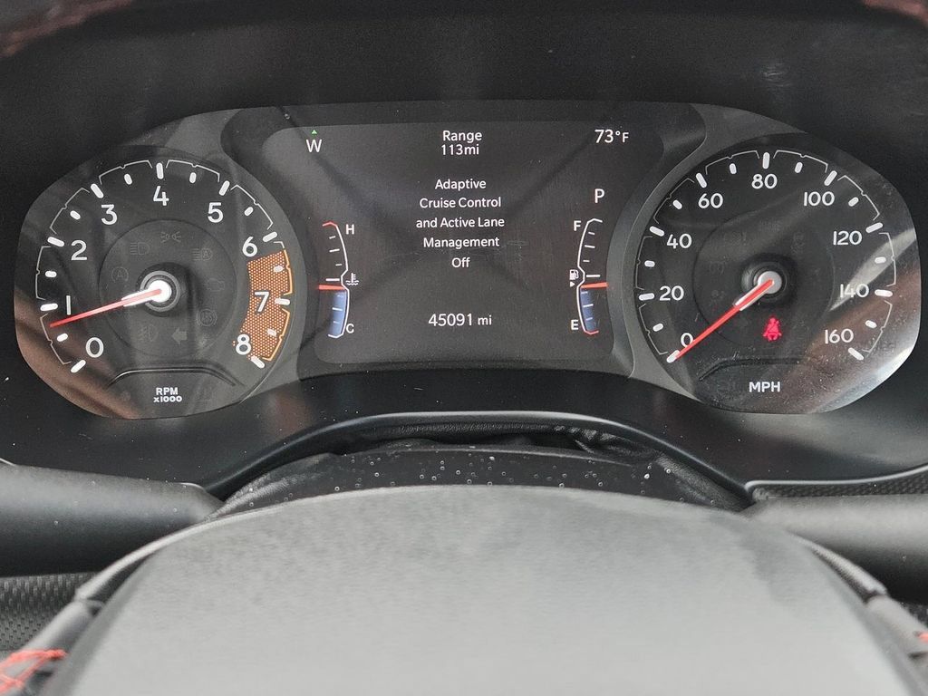Used 2025 Jeep Compass Trailhawk AWD/4WD image 27