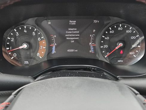 Used 2025 Jeep Compass Trailhawk AWD/4WD image 27