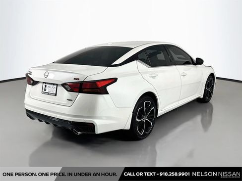Certified 2024 Nissan Altima 2.5 SR w/ SR Premium Package AWD/4WD image 5