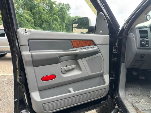 Used 2006 Dodge Ram 3500 Truck Laramie AWD/4WD image 7
