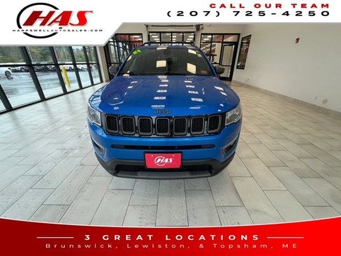 Used 2021 Jeep Compass Latitude AWD/4WD image 9