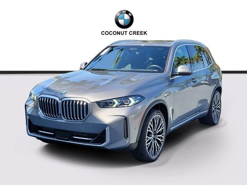 Certified 2024 BMW X5 sDrive40i w/ Premium Package RWD image 2