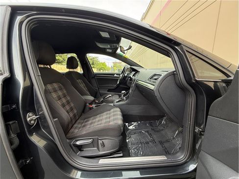 Used 2017 Volkswagen GTI S FWD image 14