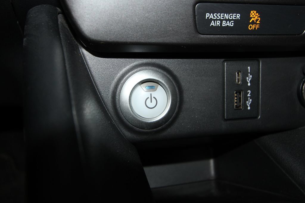 Used 2025 Nissan Leaf S FWD image 12
