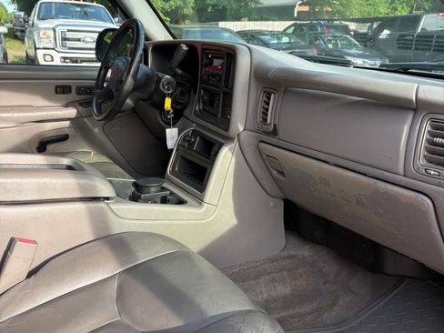 Used 2004 Chevrolet Silverado 1500 LT w/ Light Duty Power Package RWD image 17