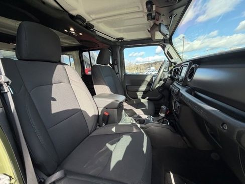 Used 2021 Jeep Wrangler Unlimited Sport image 28