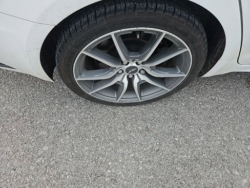 Used 2022 Genesis G70 3.3T image 11