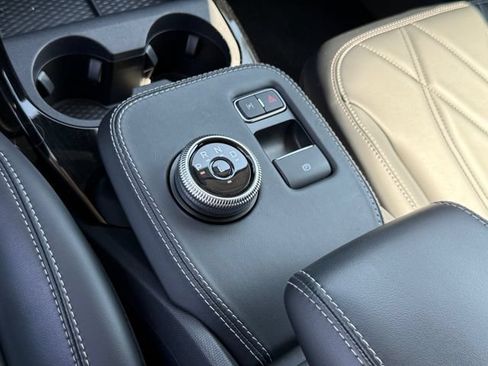 Used 2021 Ford Mustang Mach-E Select AWD/4WD image 23