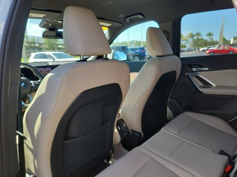 Used 2023 BMW X1 xDrive28i AWD/4WD image 12