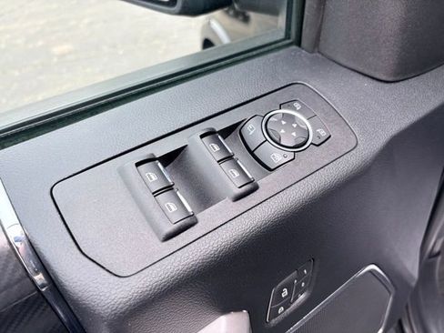 Used 2019 Ford F150 Lariat w/ Equipment Group 502A Luxury image 20